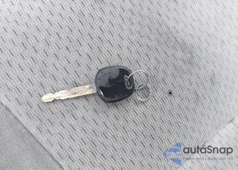 2004 Toyota Camry Le V6 из США, поврежденный, VIN 4T1BF32K74U571566